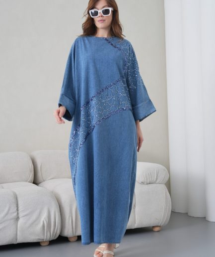 Payet Pul Nakışlı Geniş Kalıp Kot Elbise