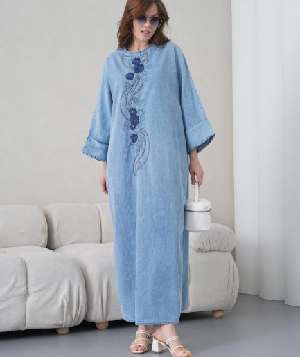 Boncuk ve Nakış İşlemeli Geniş Kalıp Uzun Kot Elbise