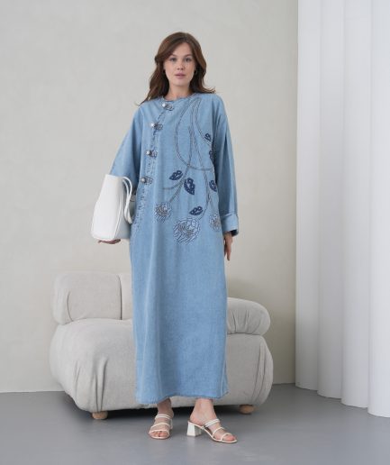 Boncuk Ve Nakış İşlemeli Geniş Kalıp Uzun Kot Elbise