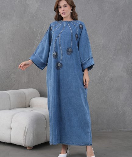 Boncuk Ve Nakış İşlemeli Geniş Kalıp Uzun Kot Elbise