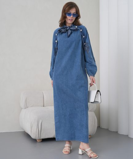 Boncuk Ve Nakış İşlemeli Fularlı Geniş Kalıp Uzun Kot Elbise