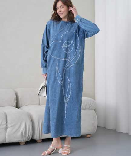 Boncuk Ve Nakış İşlemeli Geniş Kalıp Uzun Kot Elbise