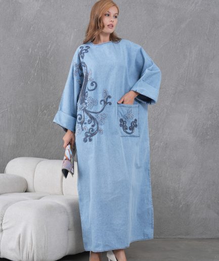 Boncuk Ve Nakış İşlemeli Geniş Kalıp Uzun Kot Elbise