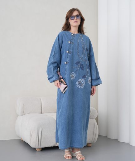 Boncuk Ve Nakış İşlemeli Geniş Kalıp Uzun Kot Elbise